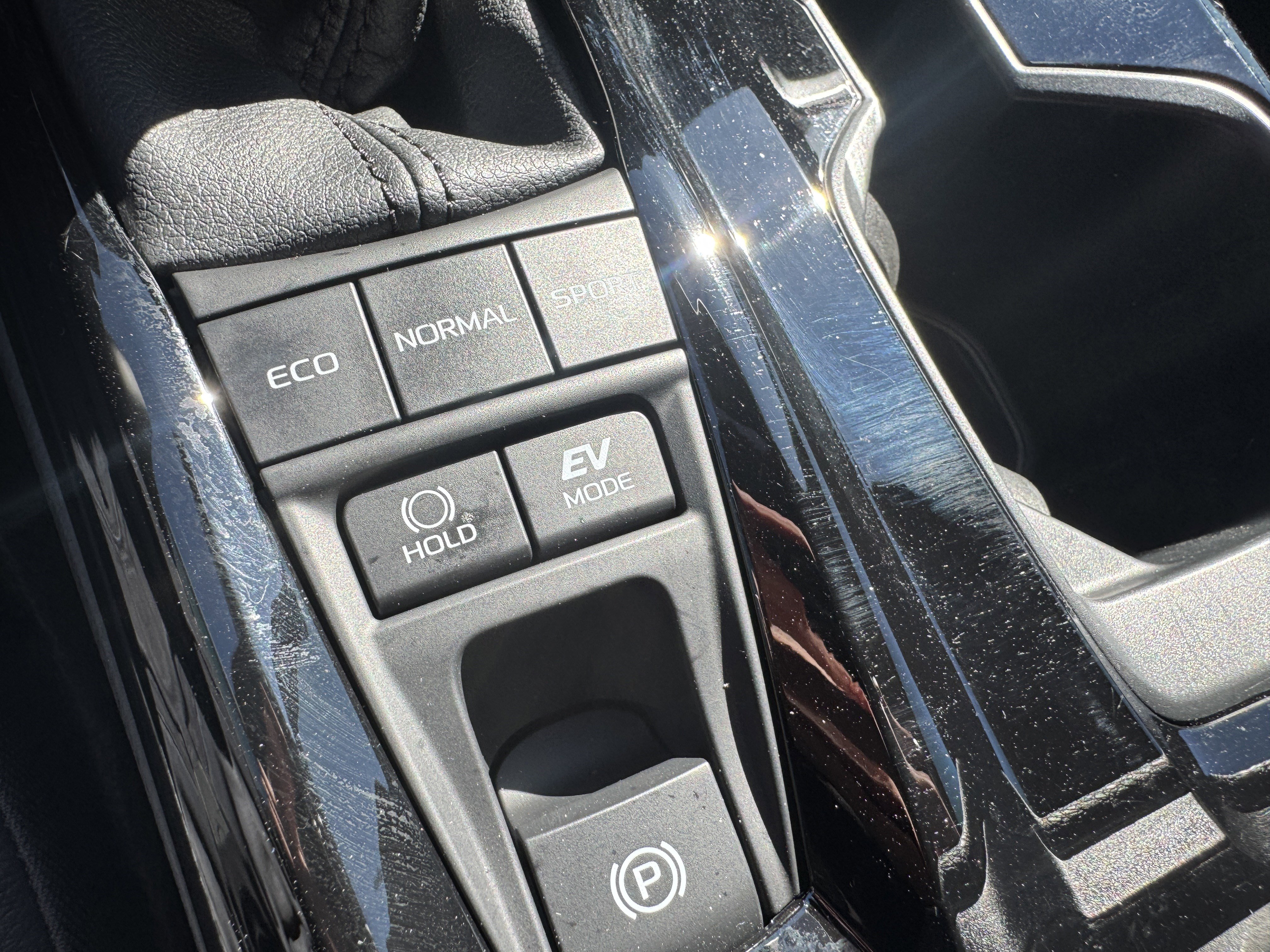 Used 2025 Toyota Camry XSE w/ Premium Package image 30