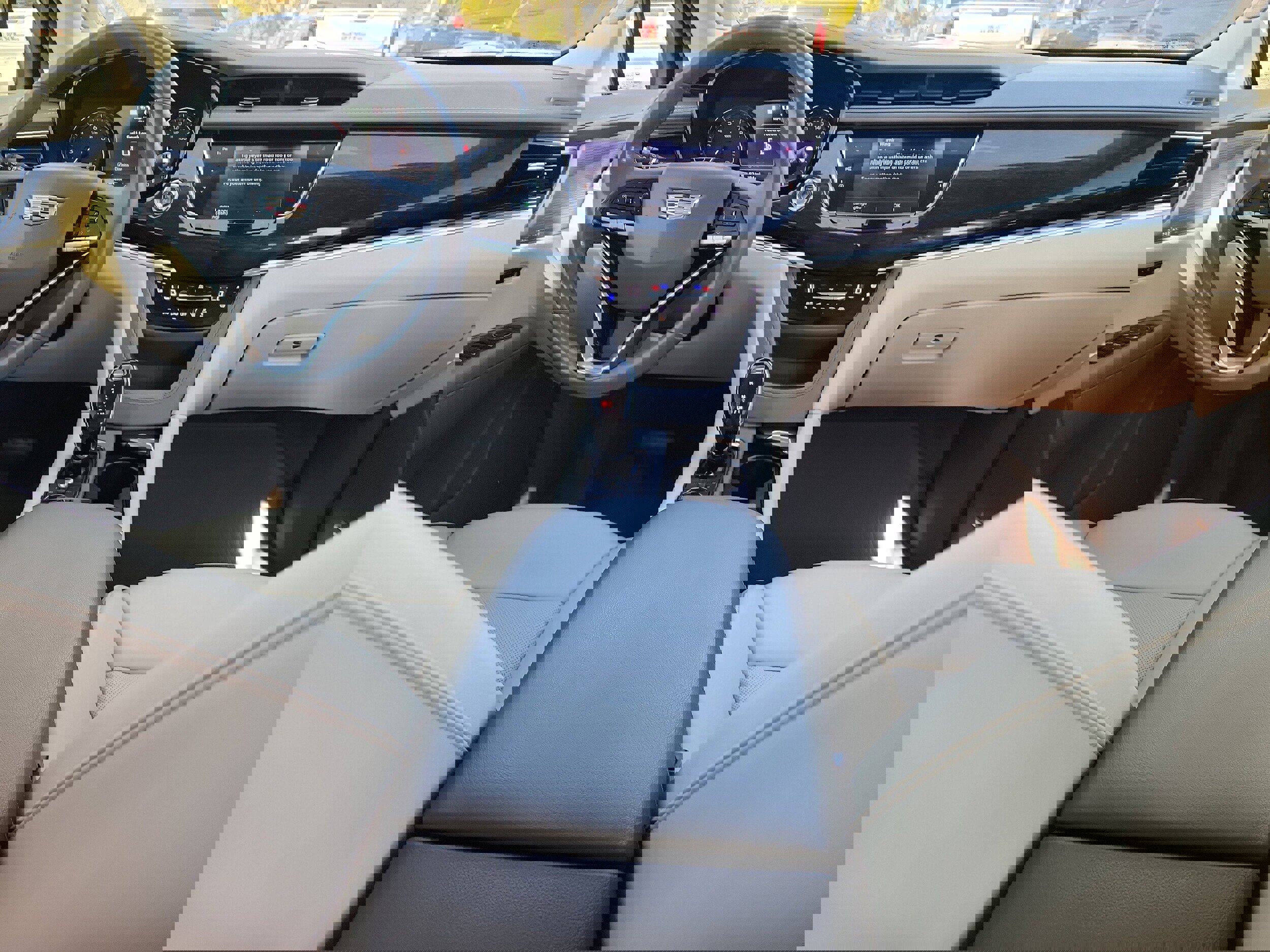 Used 2020 Cadillac XT6 Premium Luxury image 12