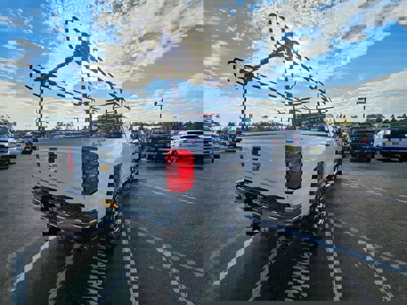 Used 2015 Chevrolet Silverado 3500 W/T image 7