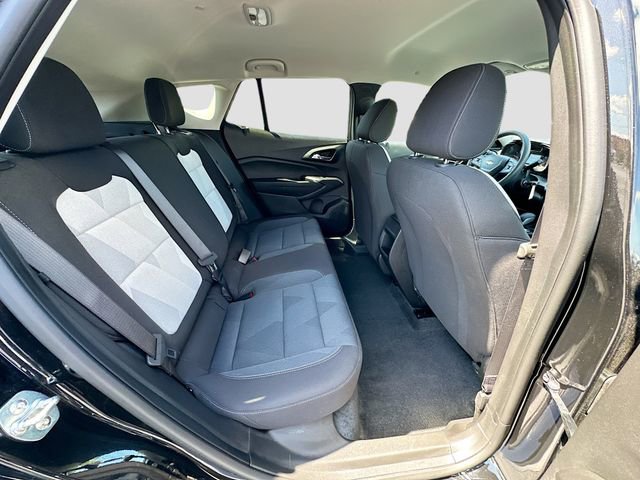 Used 2025 Chevrolet Trax LS FWD image 24