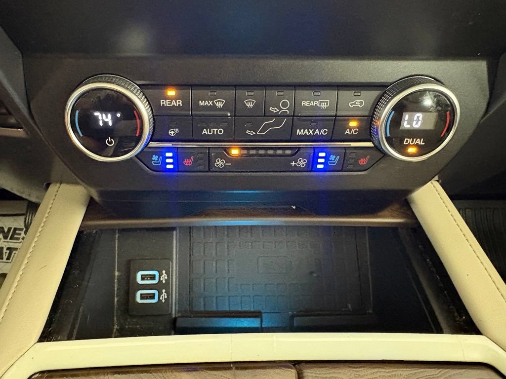 Used 2019 Ford Expedition Platinum AWD/4WD image 31