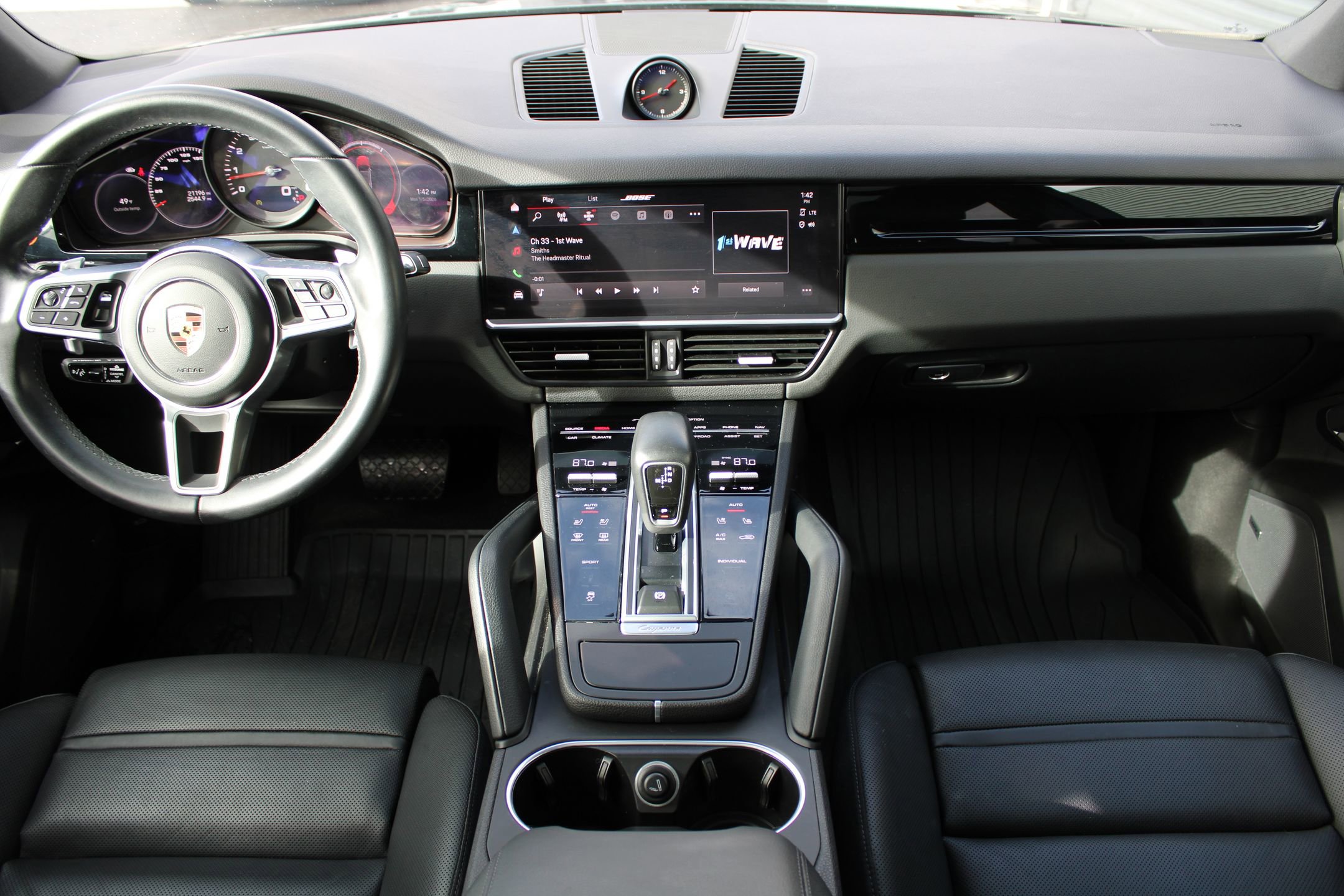 Certified 2022 Porsche Cayenne image 23