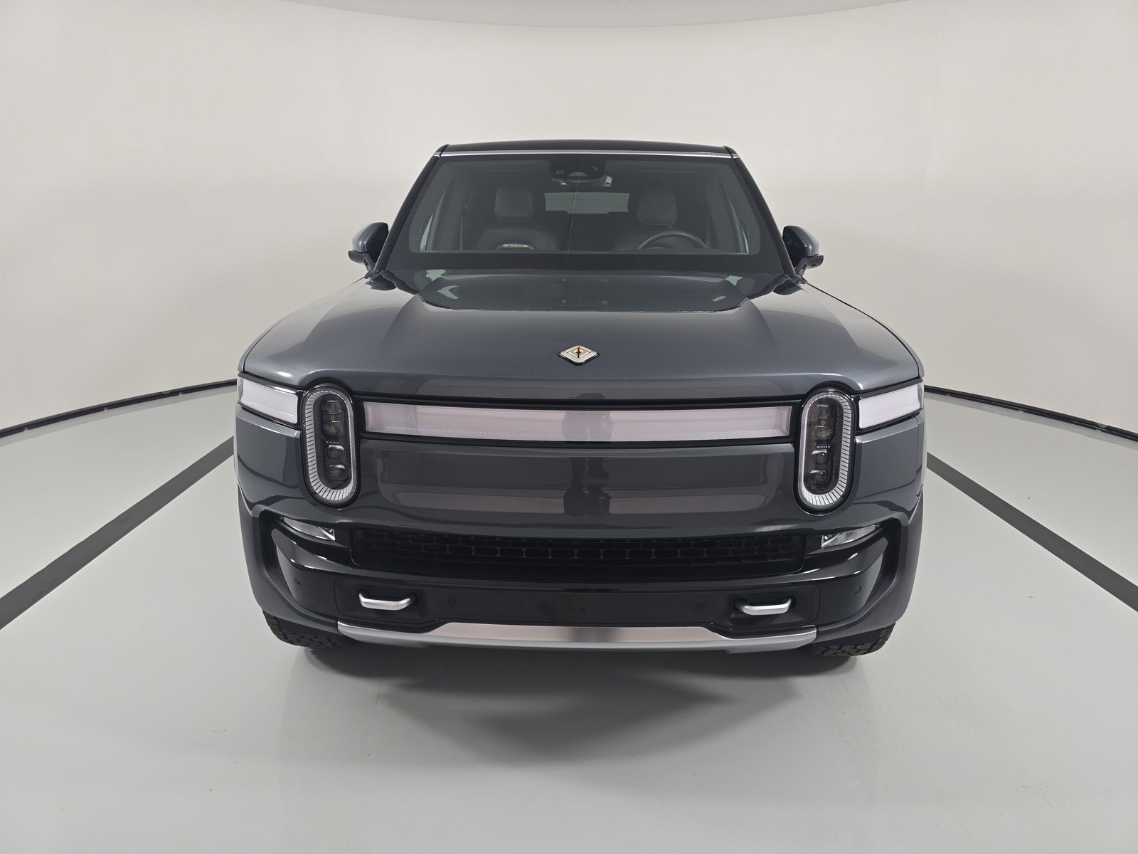 Used 2024 Rivian R1S Adventure AWD/4WD image 8