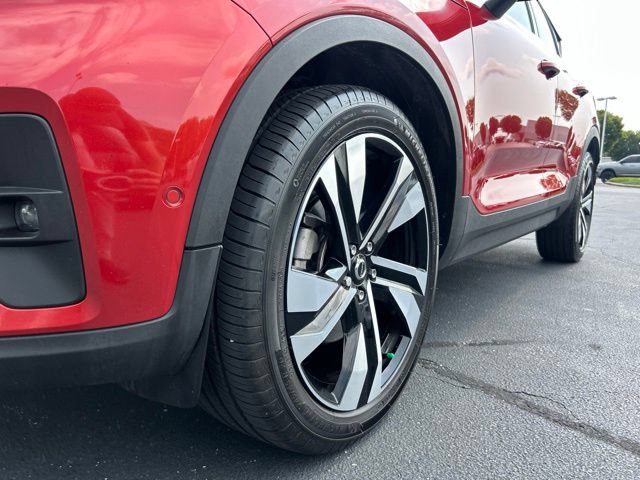 Used 2023 Volvo XC40 B4 Ultimate w/ Protection Package Premier FWD image 14