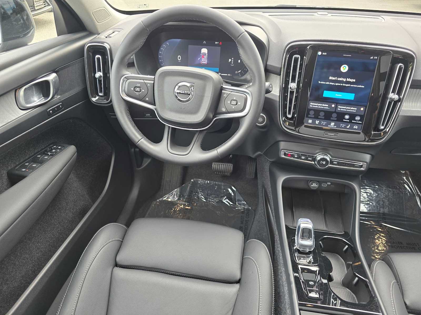 Used 2026 Volvo XC40 B5 Plus w/ Protection Package Premier AWD/4WD image 17