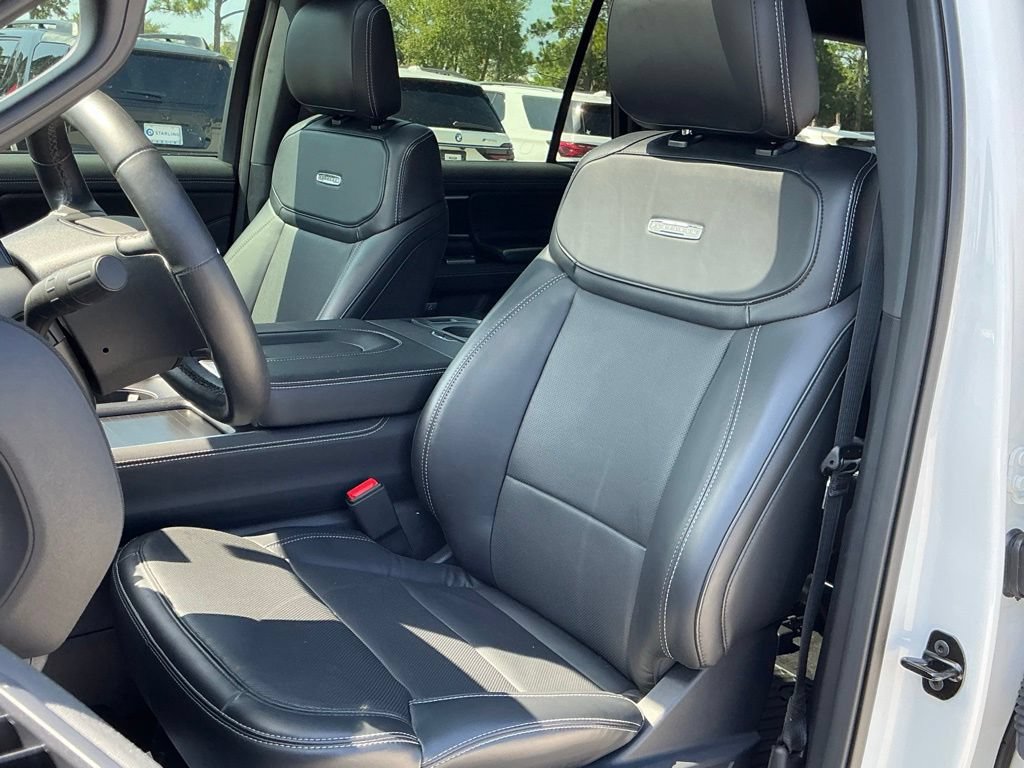 Certified 2025 Ford Expedition Max Platinum w/ Stealth Performance Package AWD/4WD image 39