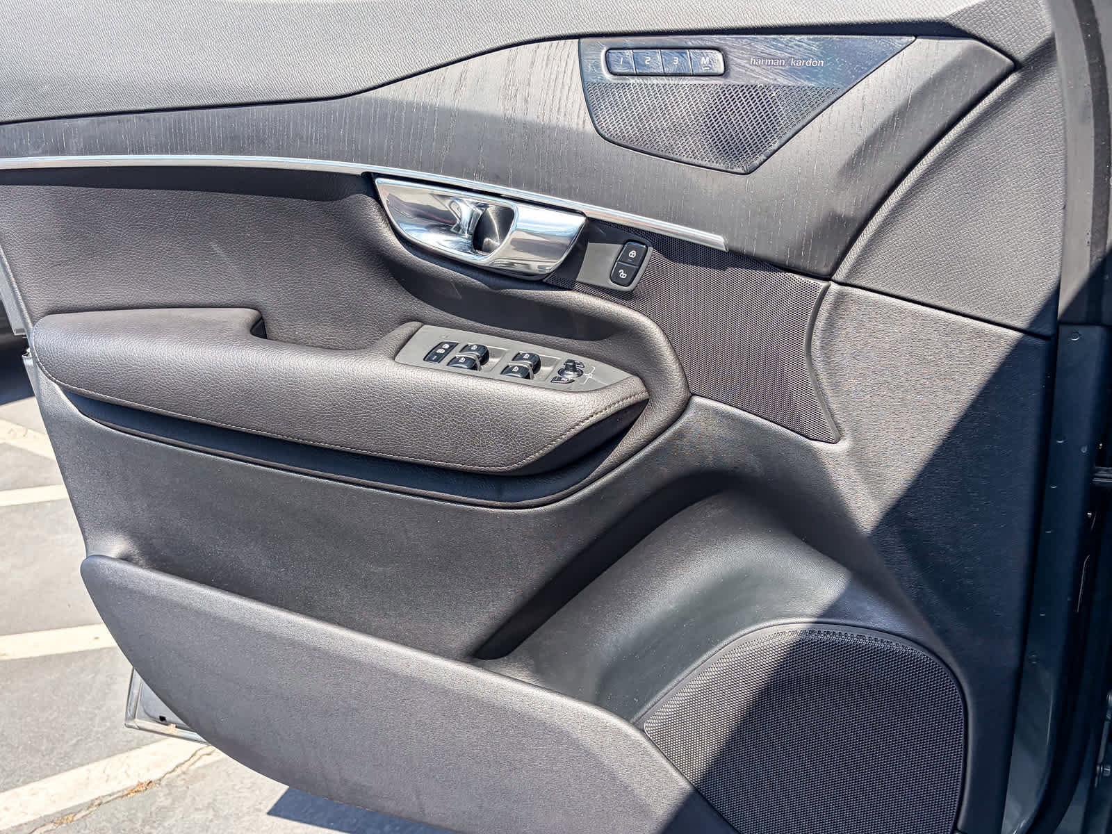 Used 2020 Volvo XC90 T6 Momentum AWD/4WD image 20