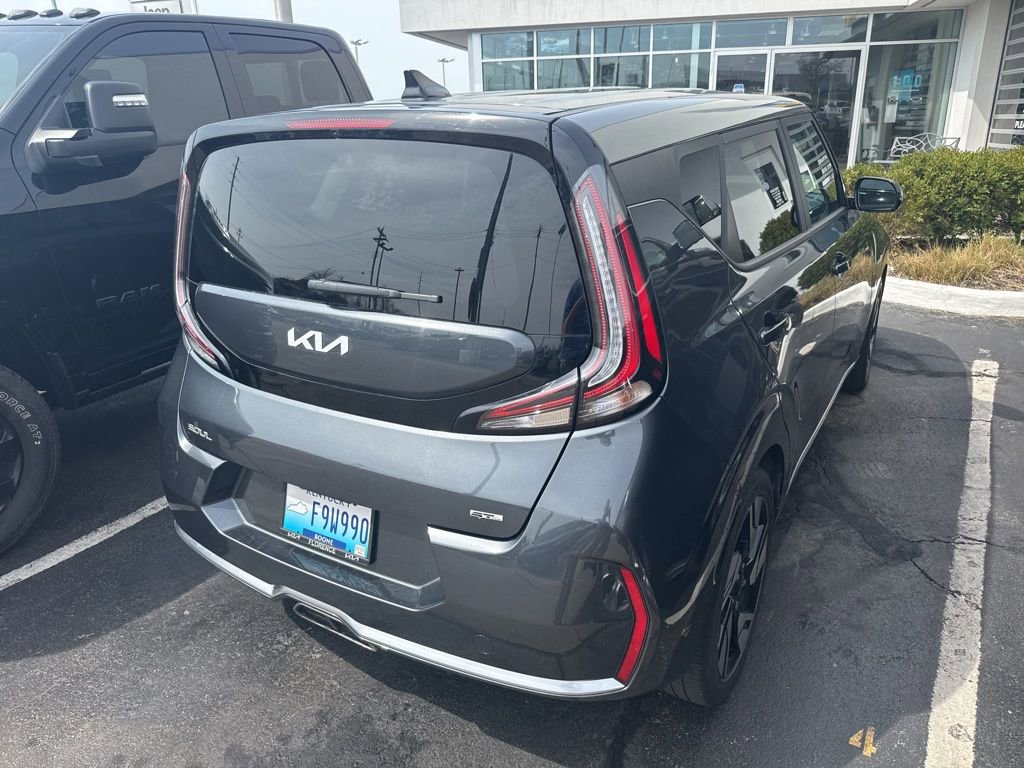 Used 2023 Kia Soul GT-Line w/ GT-Line Technology Package image 11