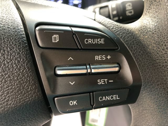 Used 2020 Hyundai Elantra GT FWD image 30