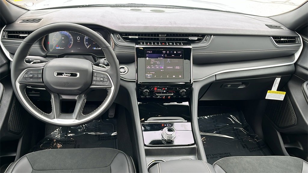 New 2025 Jeep Grand Cherokee L Altitude image 33