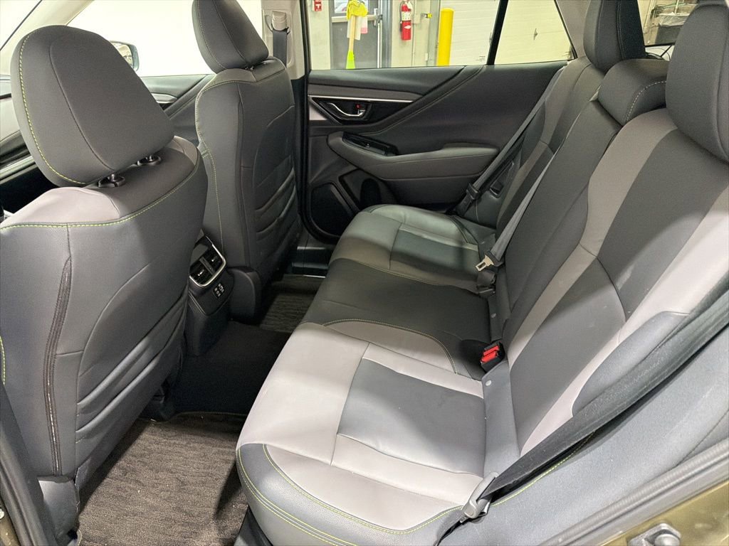 Used 2025 Subaru Outback Onyx Edition image 24