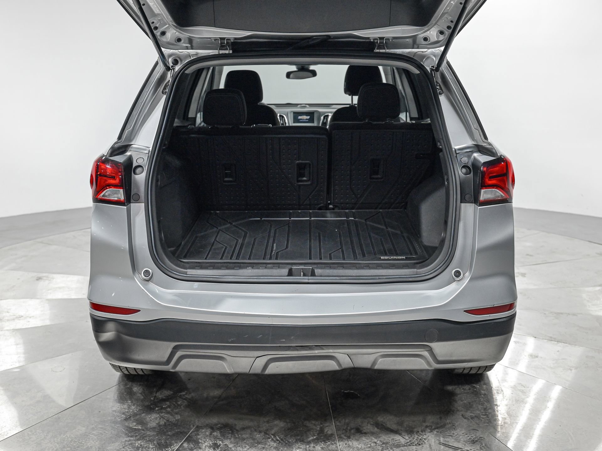 Used 2024 Chevrolet Equinox LS w/ LS Convenience Package image 6