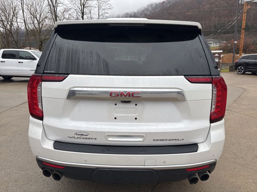 Used 2023 GMC Yukon Denali w/ Denali Reserve Package image 6