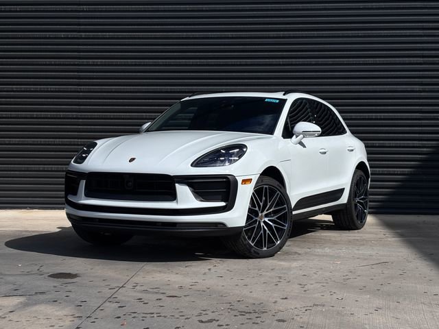 Certified 2026 Porsche Macan image 1