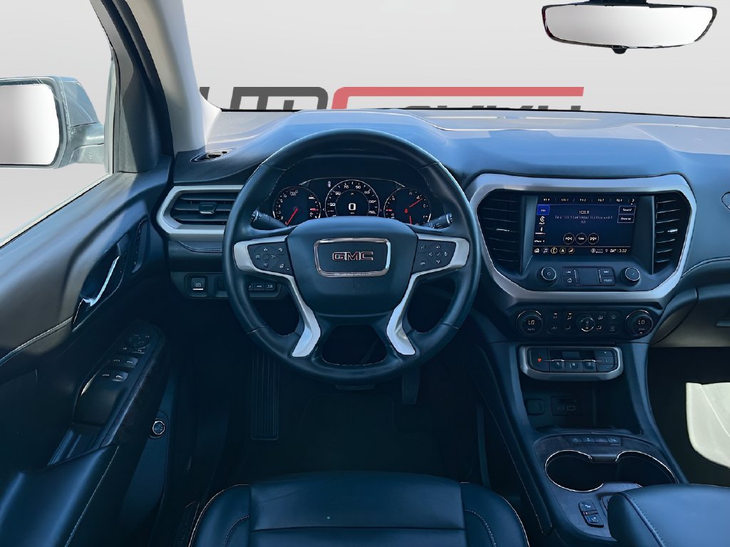 Used 2023 GMC Acadia Denali w/ Denali Ultimate Package FWD image 24