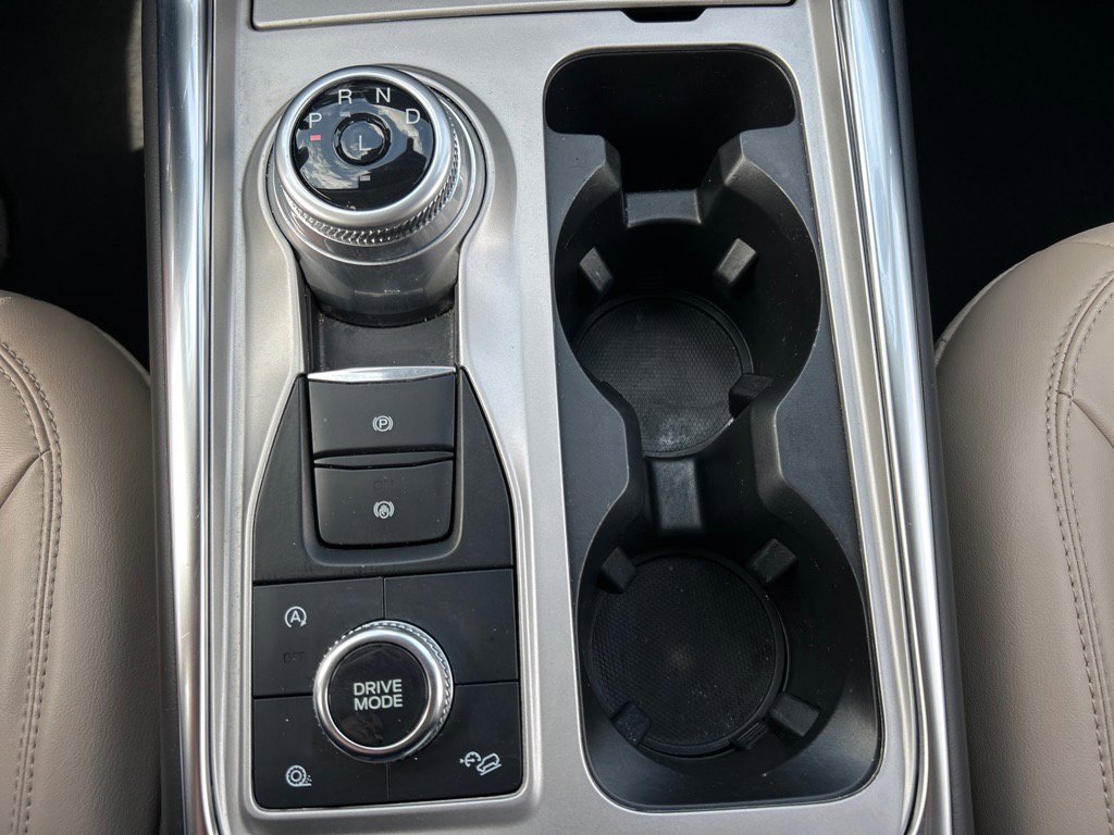 Used 2023 Ford Explorer XLT w/ Equipment Group 202A image 32