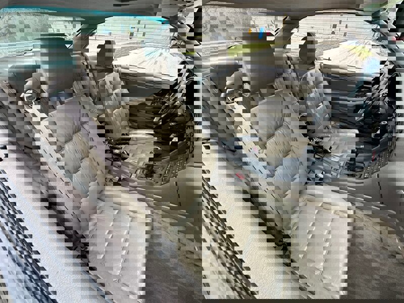 Used 1993 BMW 850Ci image 2