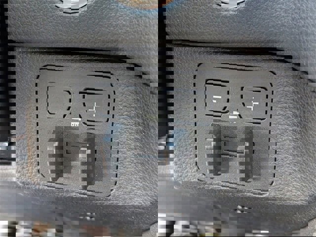 Used 2023 Toyota Tundra Limited image 18