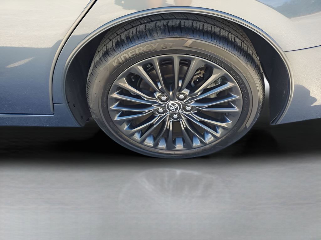 Used 2020 Toyota Avalon XSE image 19