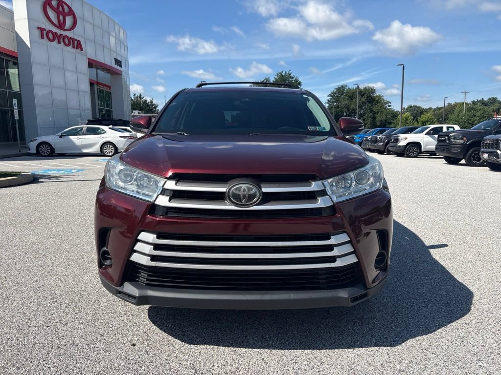 Used 2019 Toyota Highlander LE AWD/4WD image 8