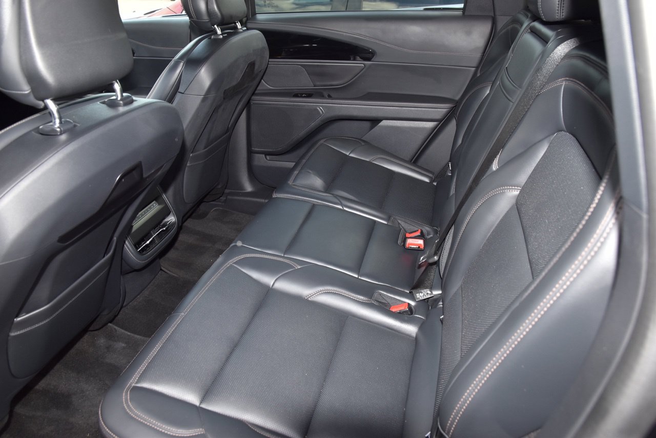 Used 2024 Lincoln Nautilus Premier w/ Jet Appearance Package AWD/4WD image 12