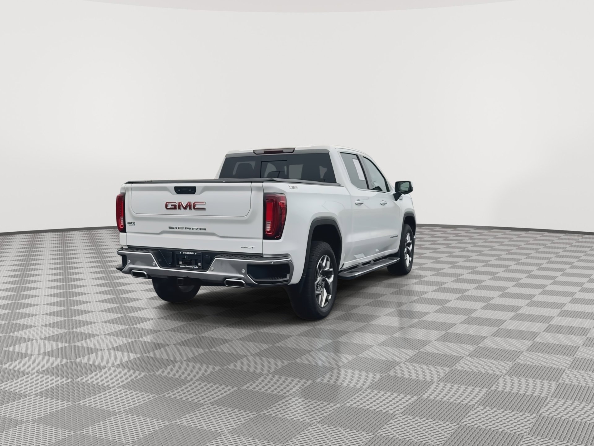 Used 2025 GMC Sierra 1500 SLT w/ SLT Premium Plus Package image 8