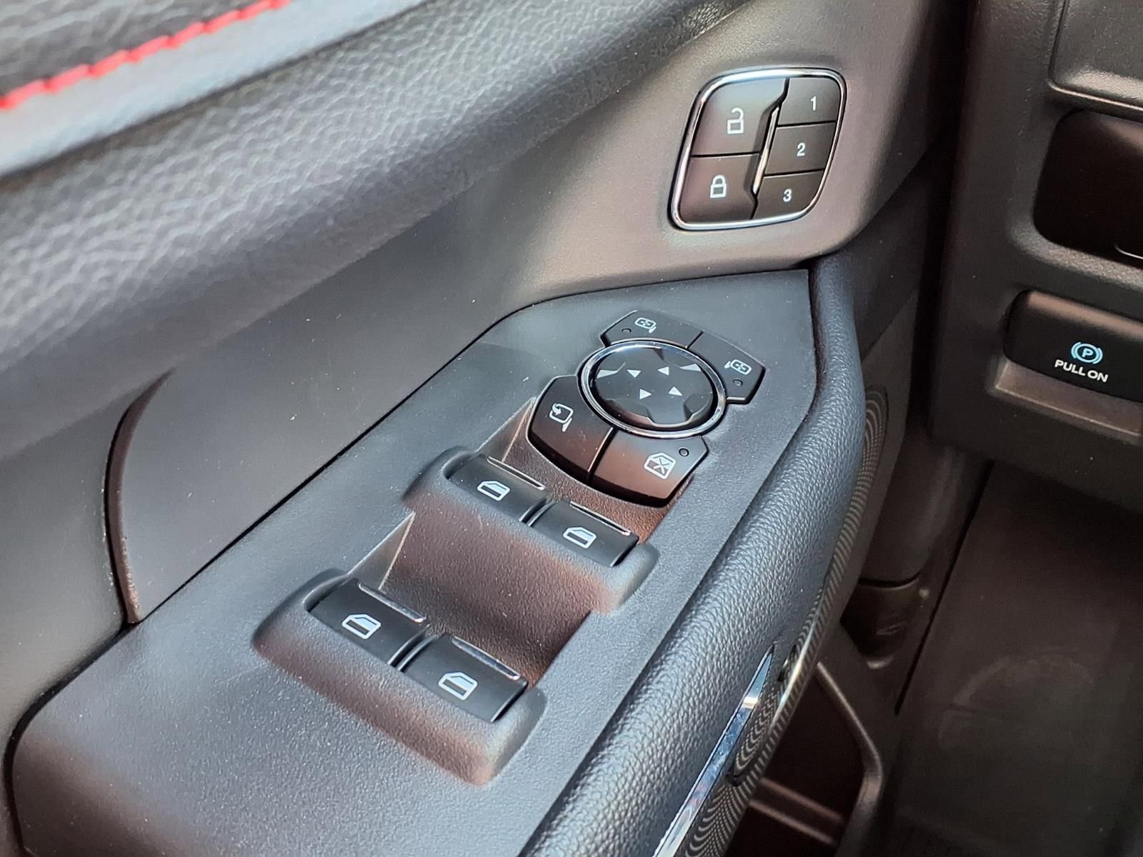 Used 2023 Ford Expedition Limited image 23