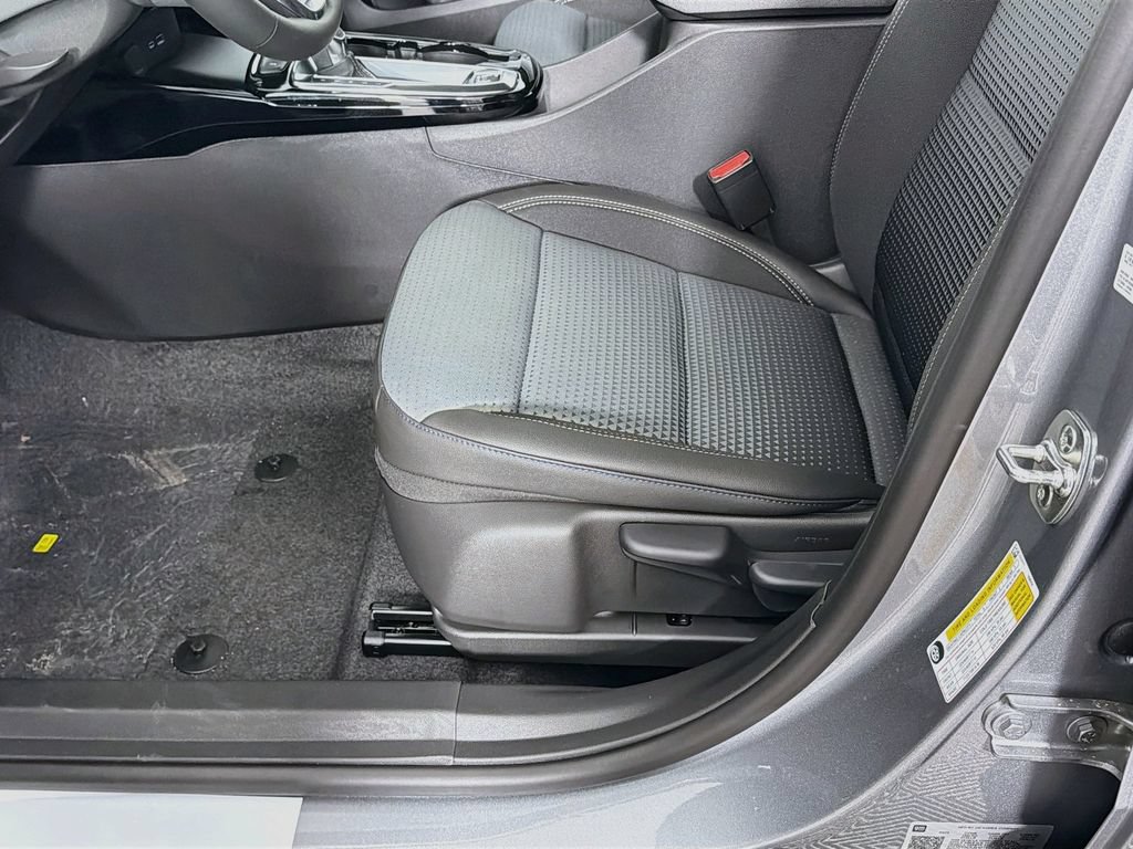New 2026 Chevrolet Trax LT w/ Driver Confidence Package FWD image 18