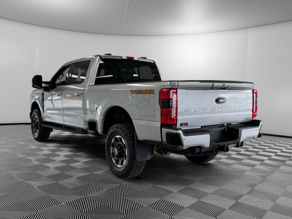 Used 2023 Ford F250 Lariat w/ Lariat Ultimate Package AWD/4WD image 6