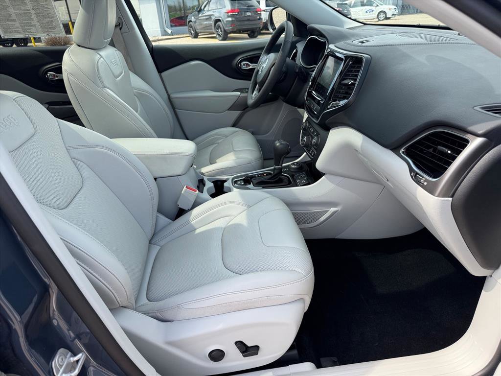 Used 2022 Jeep Cherokee Limited w/ Elite Package AWD/4WD image 8