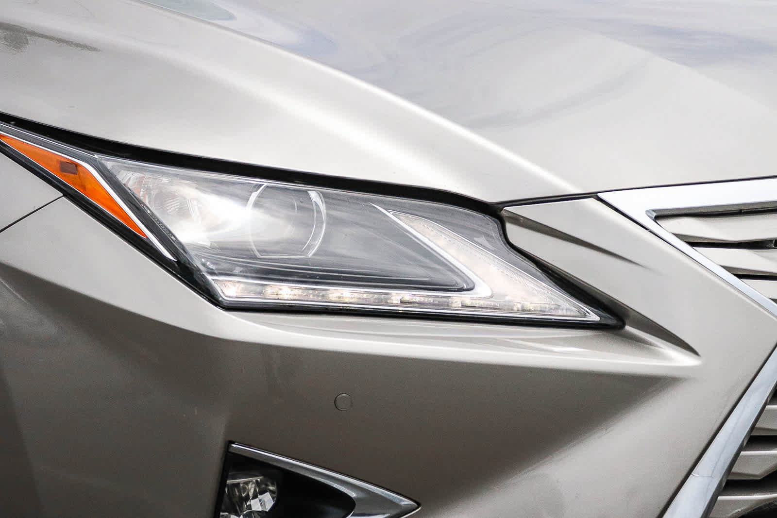 Used 2017 Lexus RX 350 FWD w/ Premium Package image 4