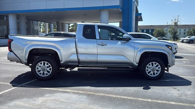 Used 2025 Toyota Tacoma SR5 w/ SR5 Upgrade Package RWD image 8