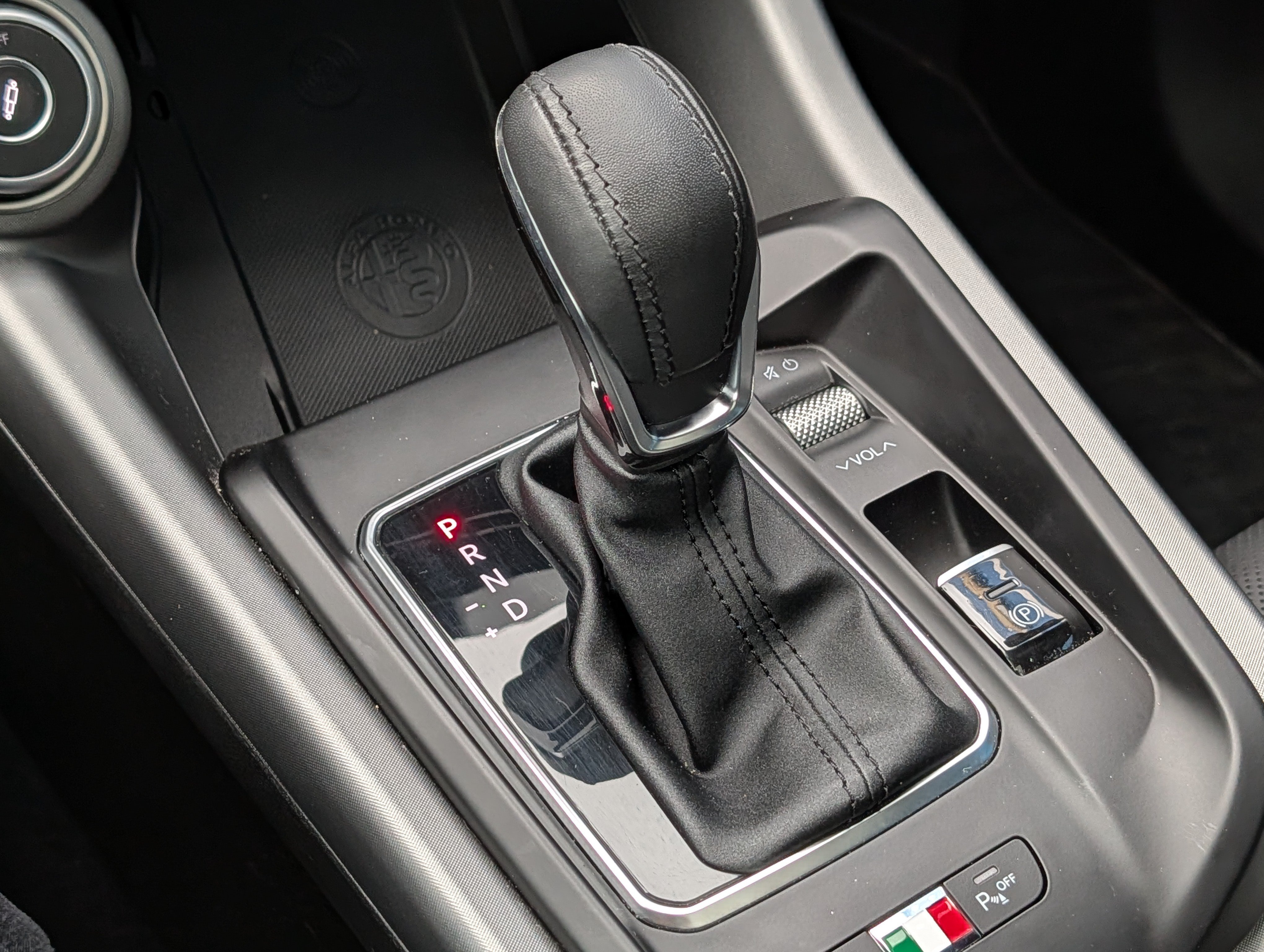Used 2024 Alfa Romeo Tonale Veloce AWD/4WD image 20