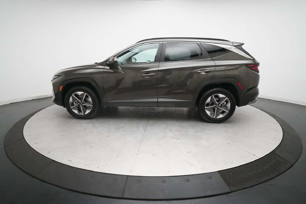 Used 2025 Hyundai Tucson SEL AWD/4WD image 24