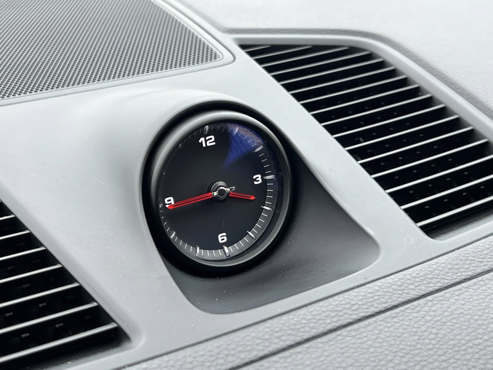 Certified 2023 Porsche Cayenne image 23