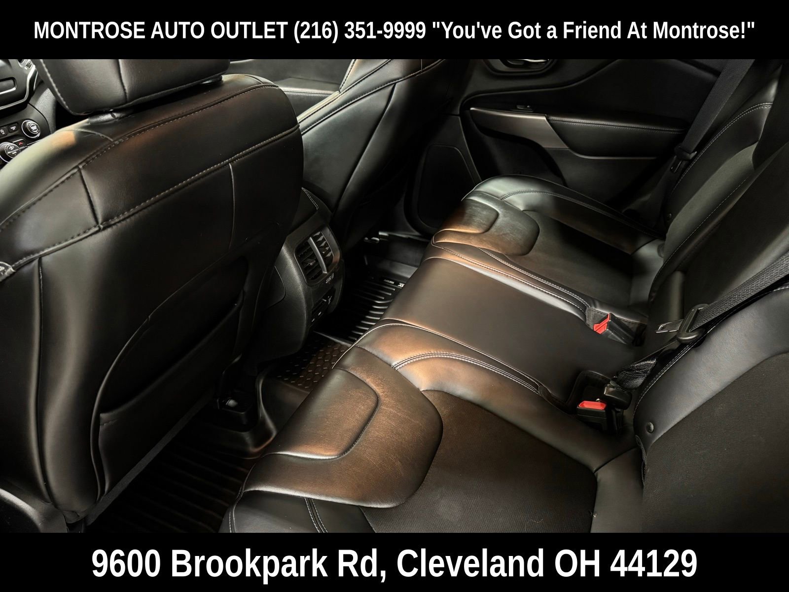 Used 2019 Jeep Cherokee Latitude Plus w/ Comfort/Convenience Group image 39