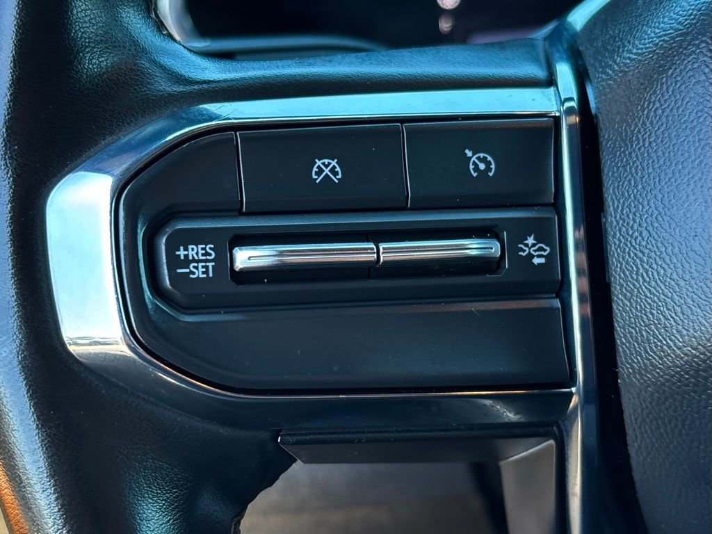 Used 2023 GMC Canyon AT4 w/ AT4 Premium Package image 20