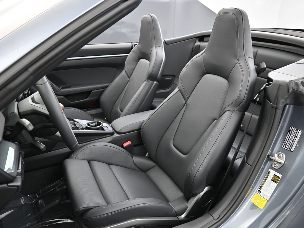 Certified 2026 Porsche 911 Carrera T RWD image 5