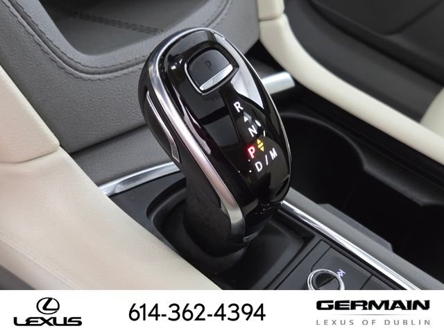 Used 2023 Cadillac XT6 Premium Luxury w/ Technology Package FWD image 25