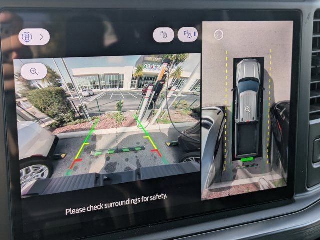 Used 2025 Ford F350 Lariat image 16