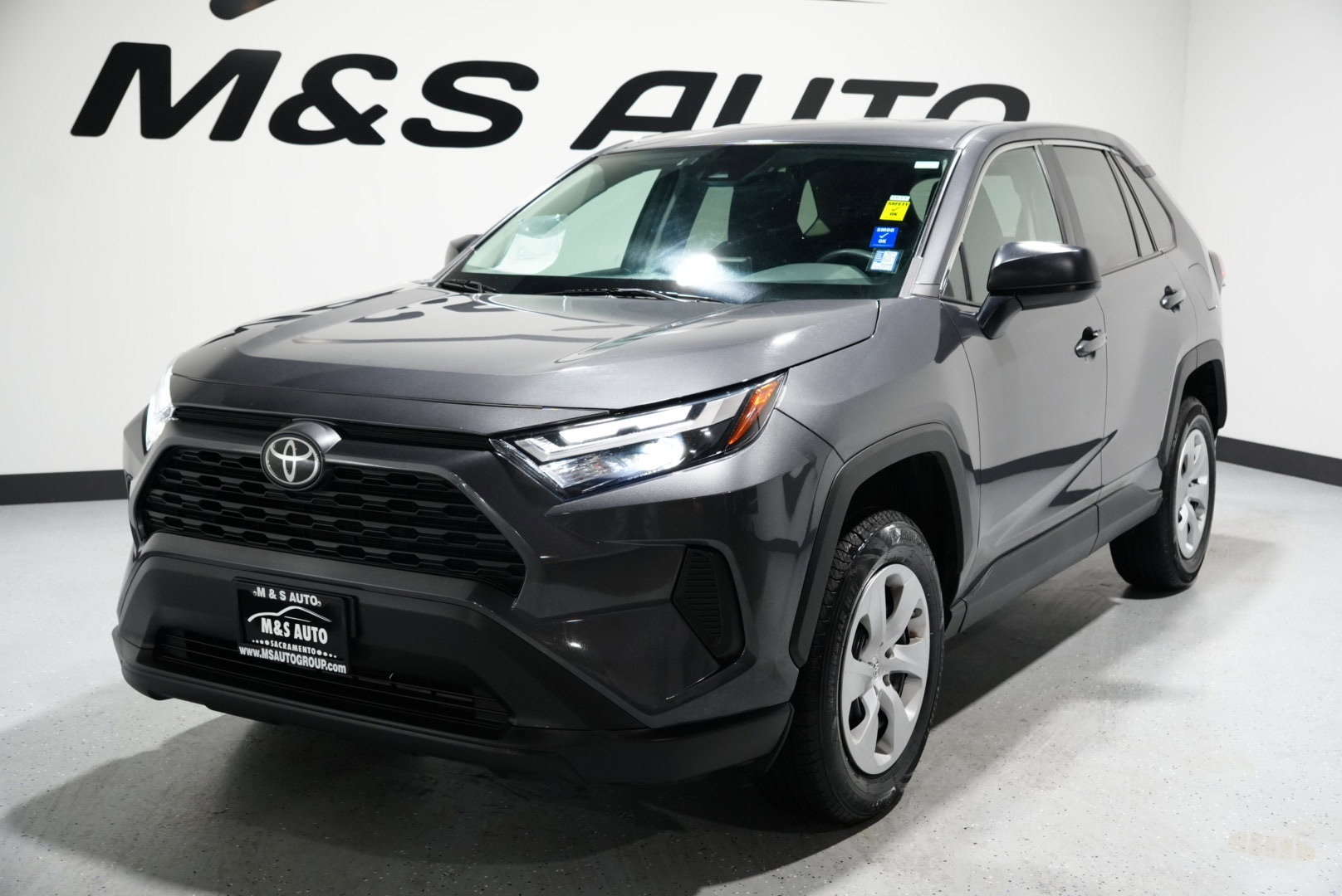 Used 2024 Toyota RAV4 LE image 3