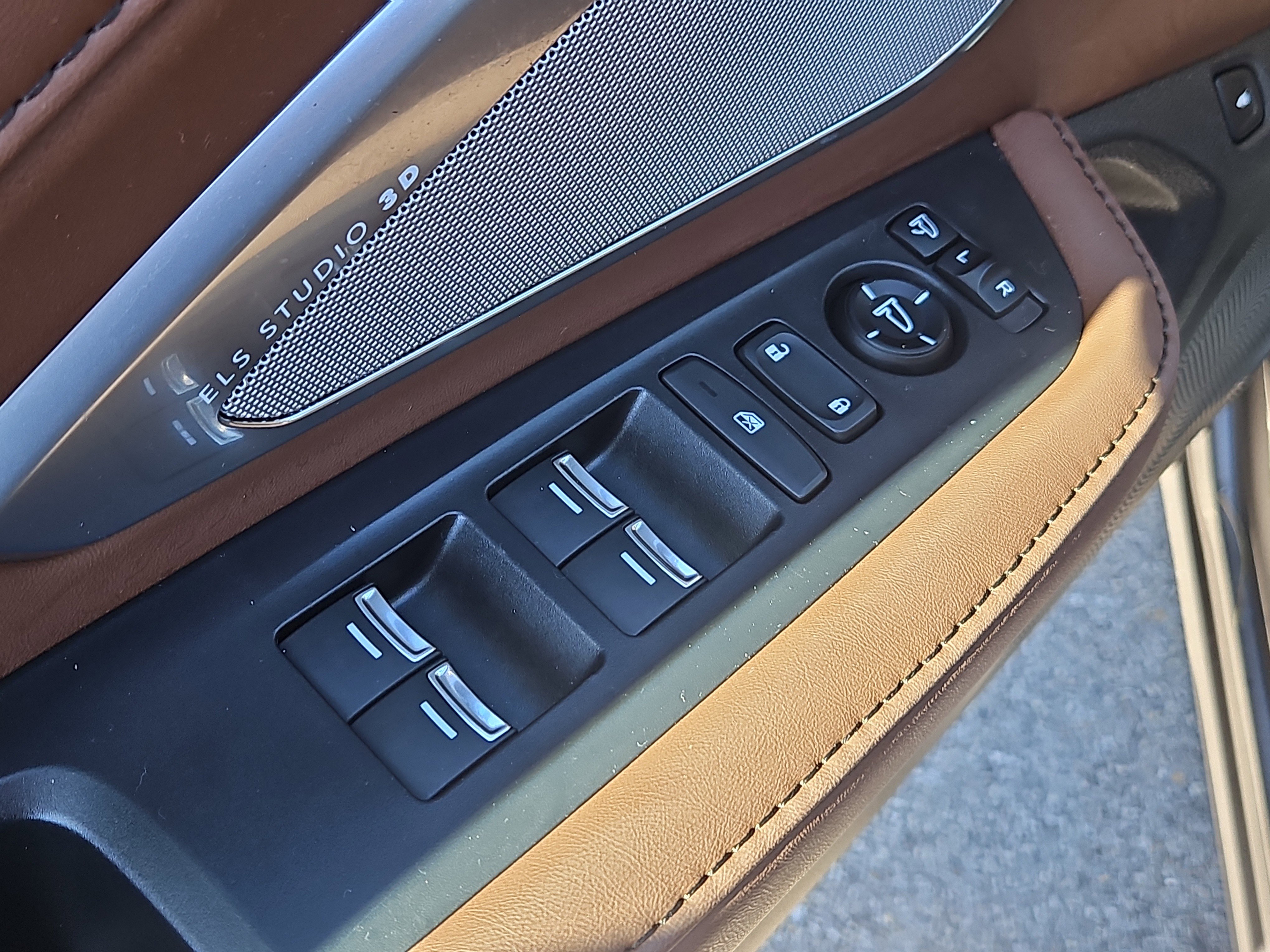 Used 2024 Acura RDX SH-AWD w/ Advance Package image 20