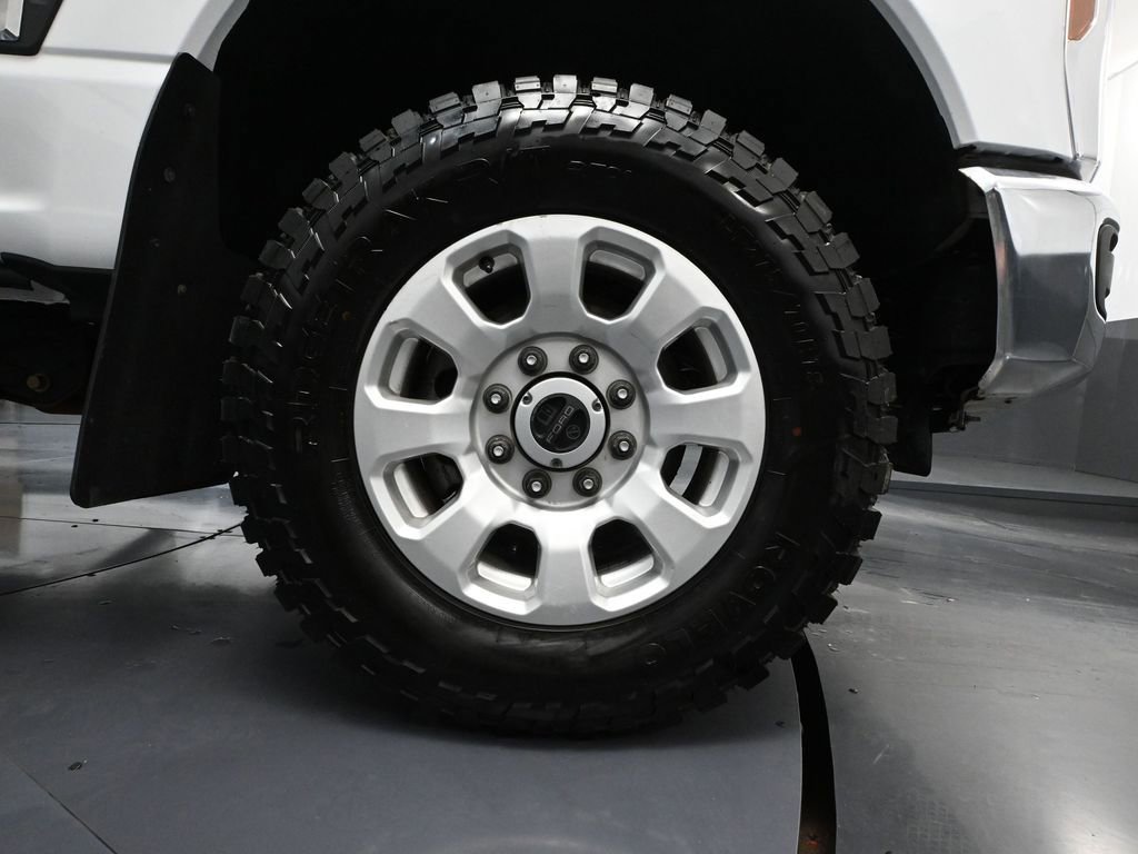 Used 2024 Ford F350 XLT w/ FX4 Off-Road Package image 16