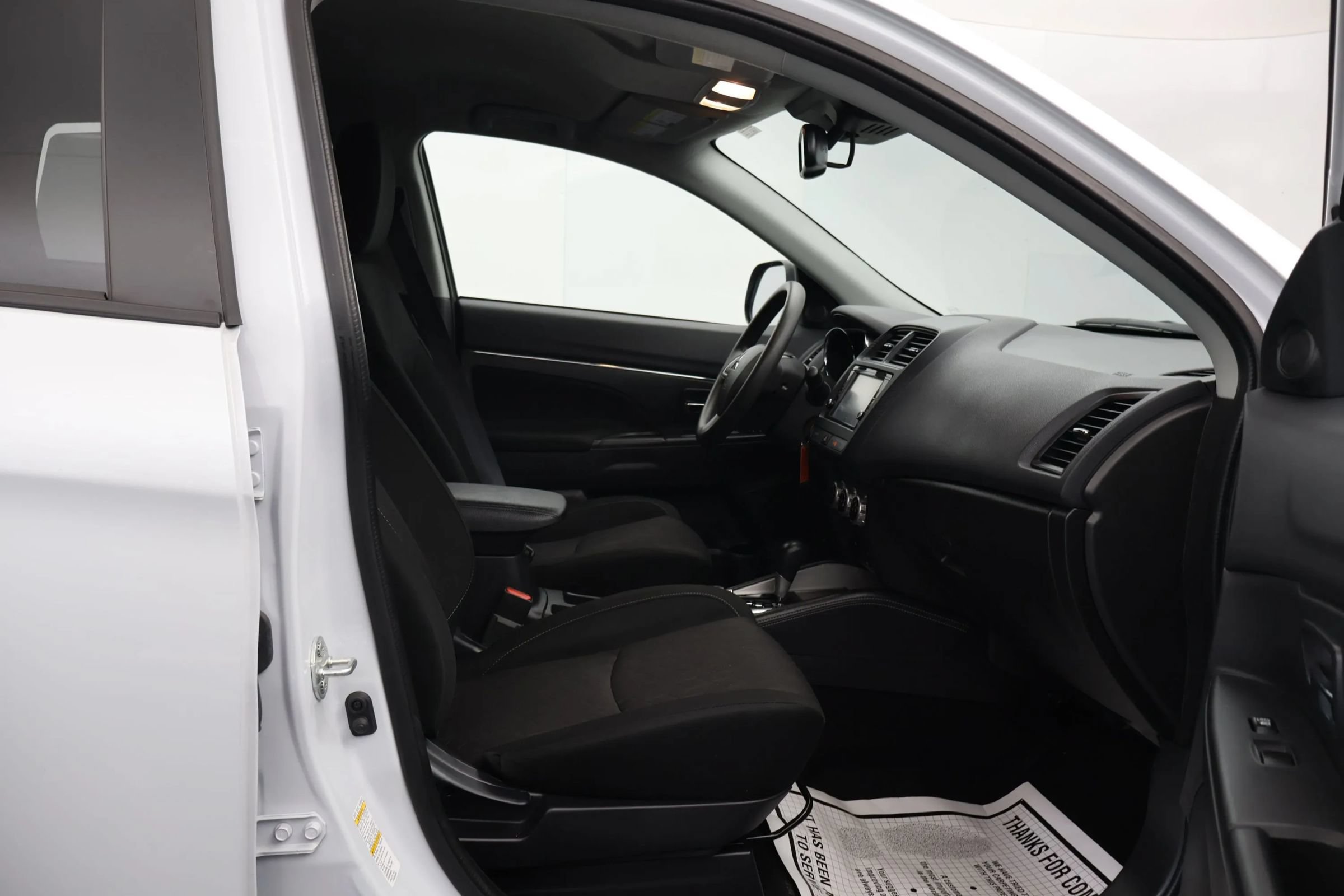 Used 2025 Mitsubishi Outlander Sport ES AWD/4WD image 14