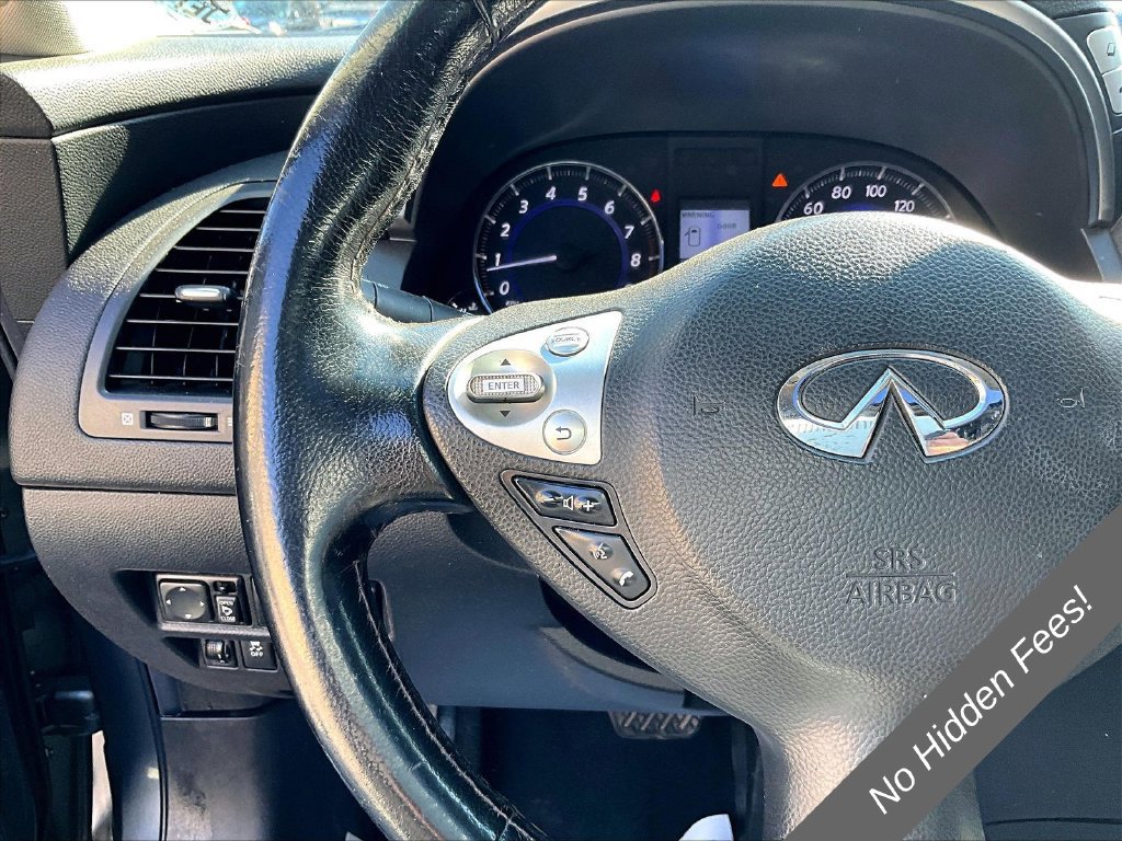 Used 2017 INFINITI QX70 AWD w/ Premium Package image 13