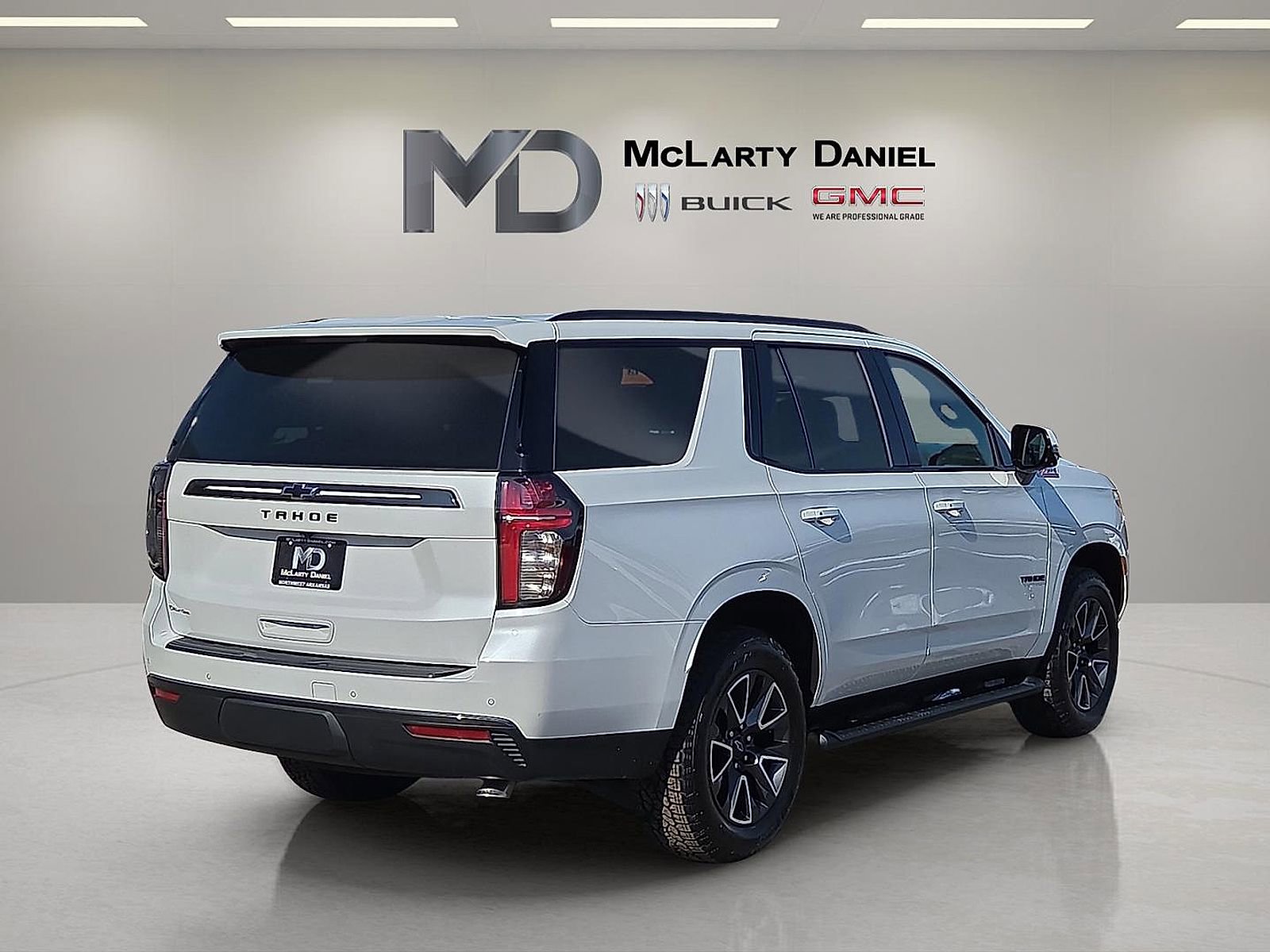 Used 2022 Chevrolet Tahoe Z71 w/ Luxury Package image 5