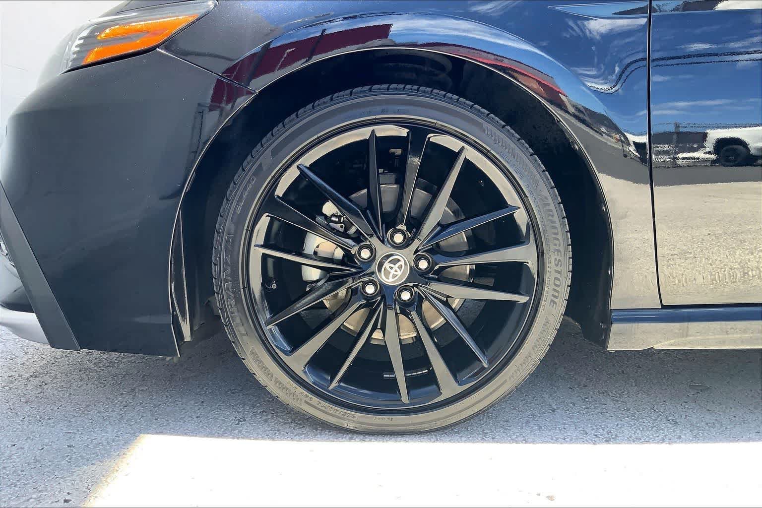 Used 2022 Toyota Camry XSE FWD image 8