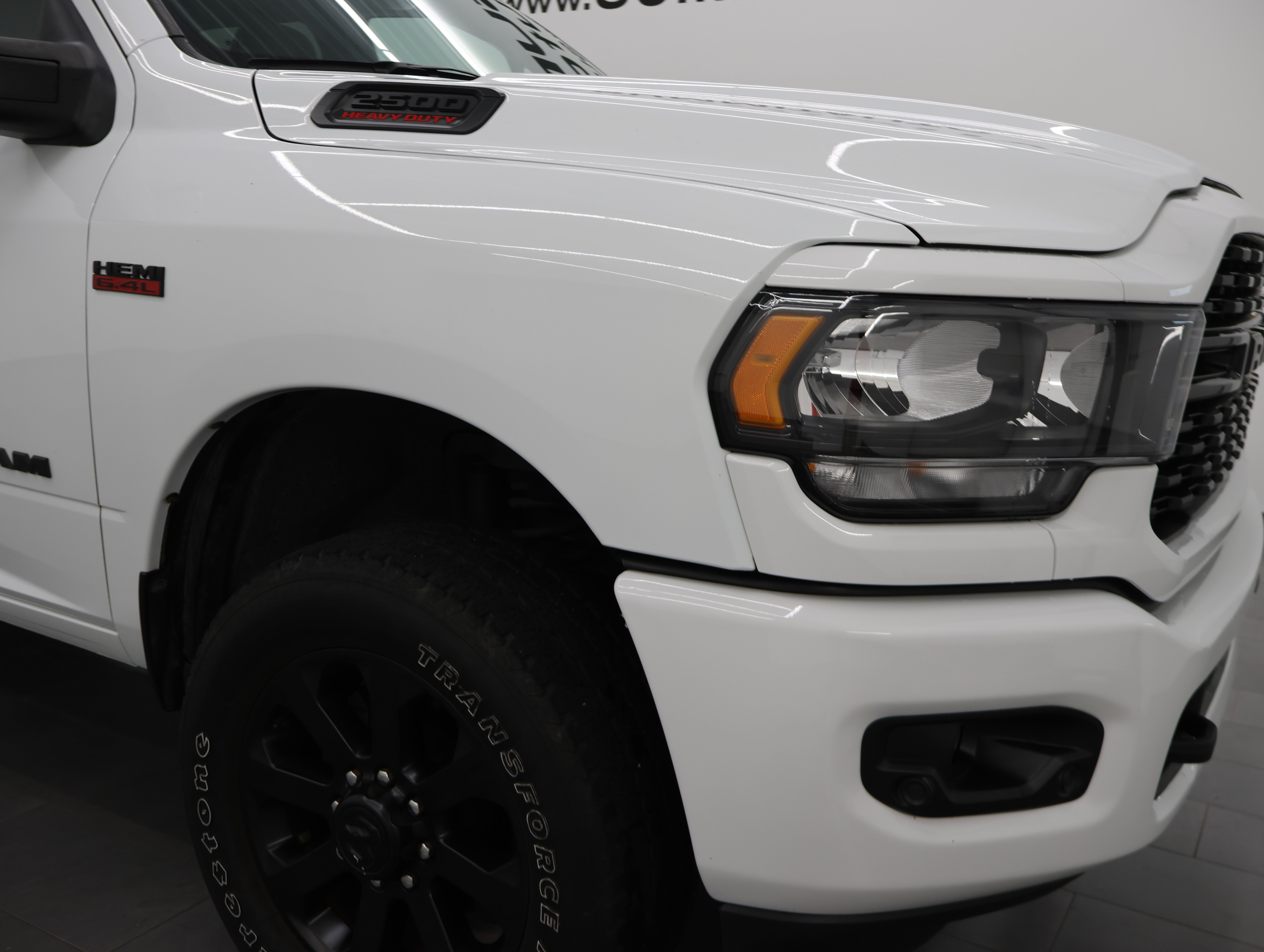 Used 2024 RAM 2500 Big Horn w/ Night Edition AWD/4WD image 24