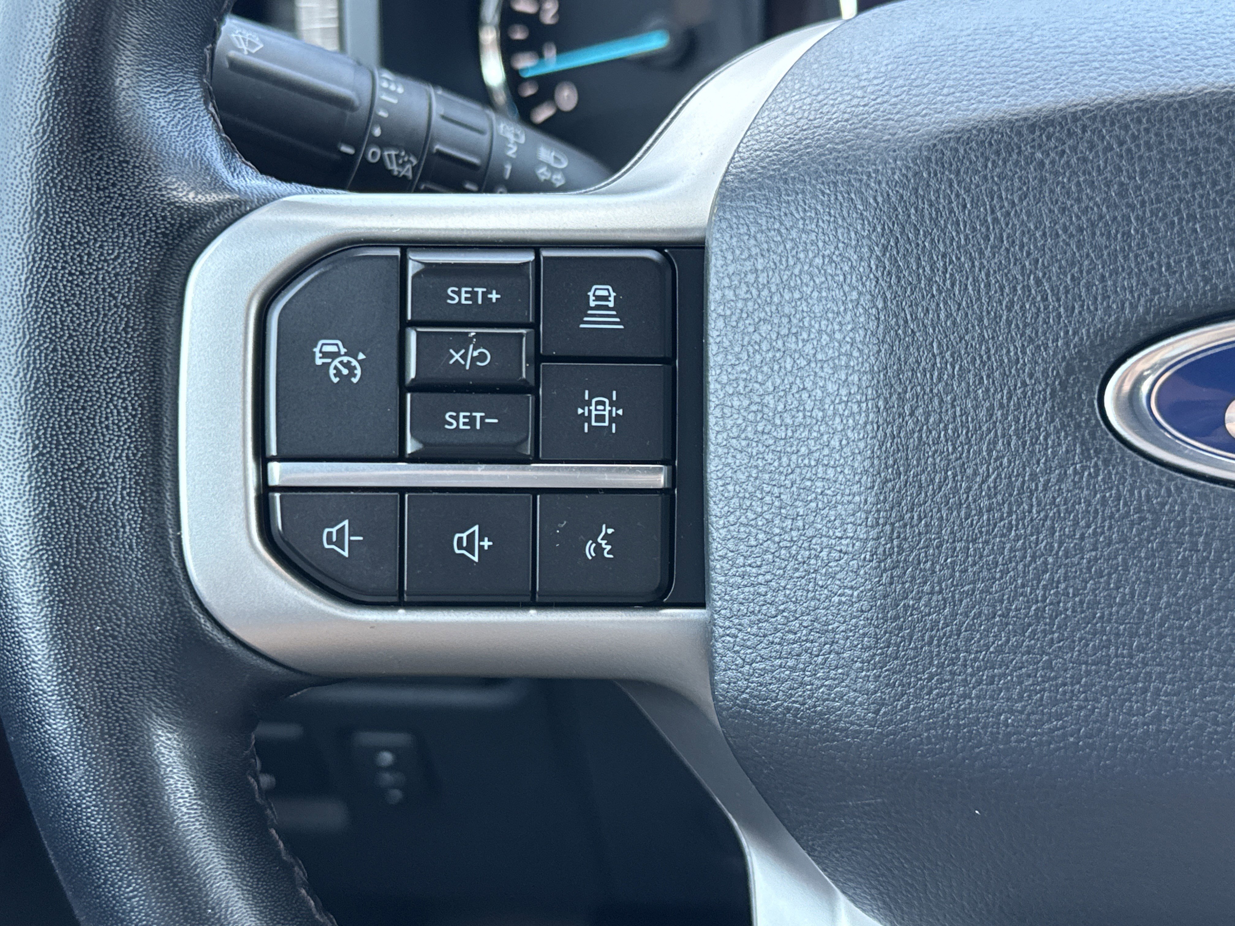 Certified 2023 Ford Expedition Limited image 17