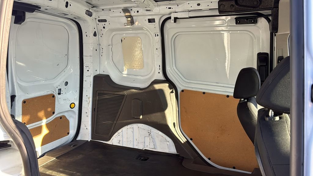 Used 2020 Ford Transit Connect XL image 30